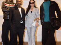 Style « casual » … tenues soignées : sont évités les jeans déchirés ou les vêtements trop décontractés