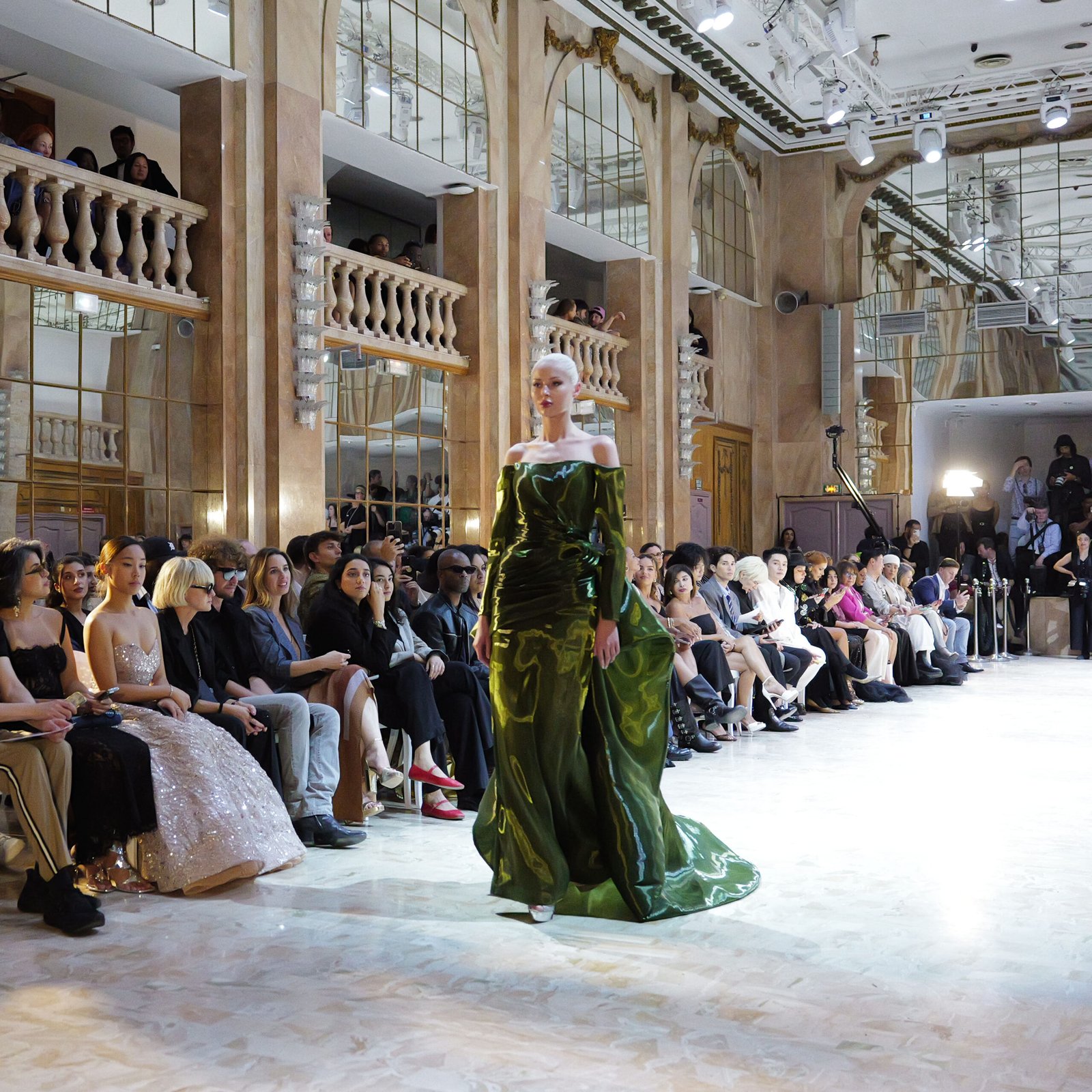 Défilé - Robert abi nader - Couture Automne-Hiver 25-26